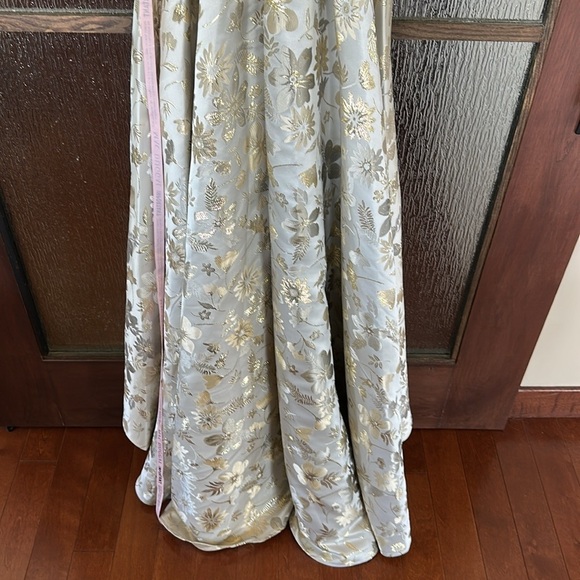 Mac Duggal NEW White Gold Brocade Strapless Golden Floral High Low Gown - Size 6 - Picture 14 of 15